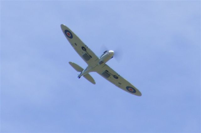 Dynam 1200mm Spitfire Warbird 100% Ready-To-Fly Electric RC Airplane